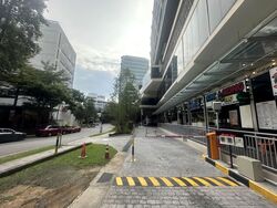 The Commerze@irving (D13), Retail #575418131